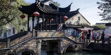 呈现出诗情画意的无穷境界